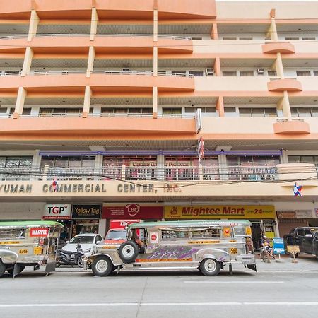 Dechmark Hotel Manila Luaran gambar